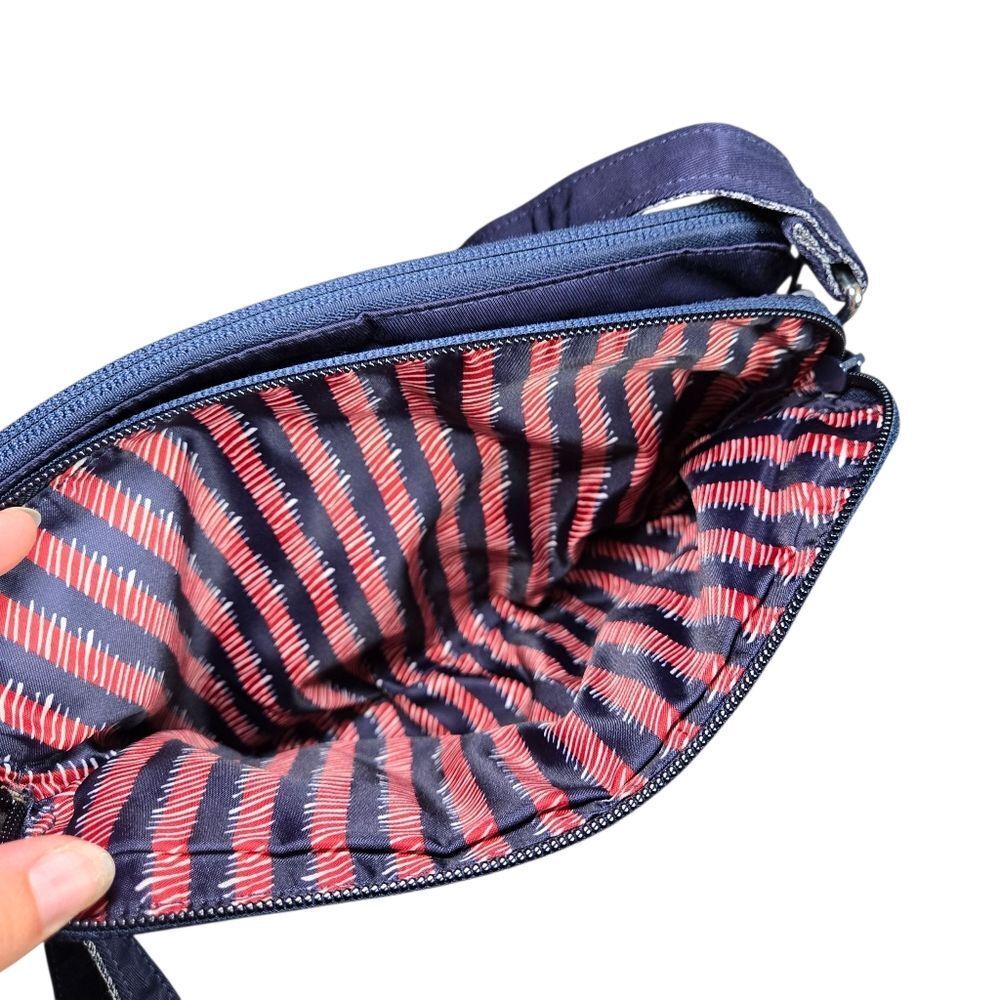 ❌️SOLD❌️ Vera Bradley Hipster Crossbody Bag - Classic Navy - Picture 7 of 12